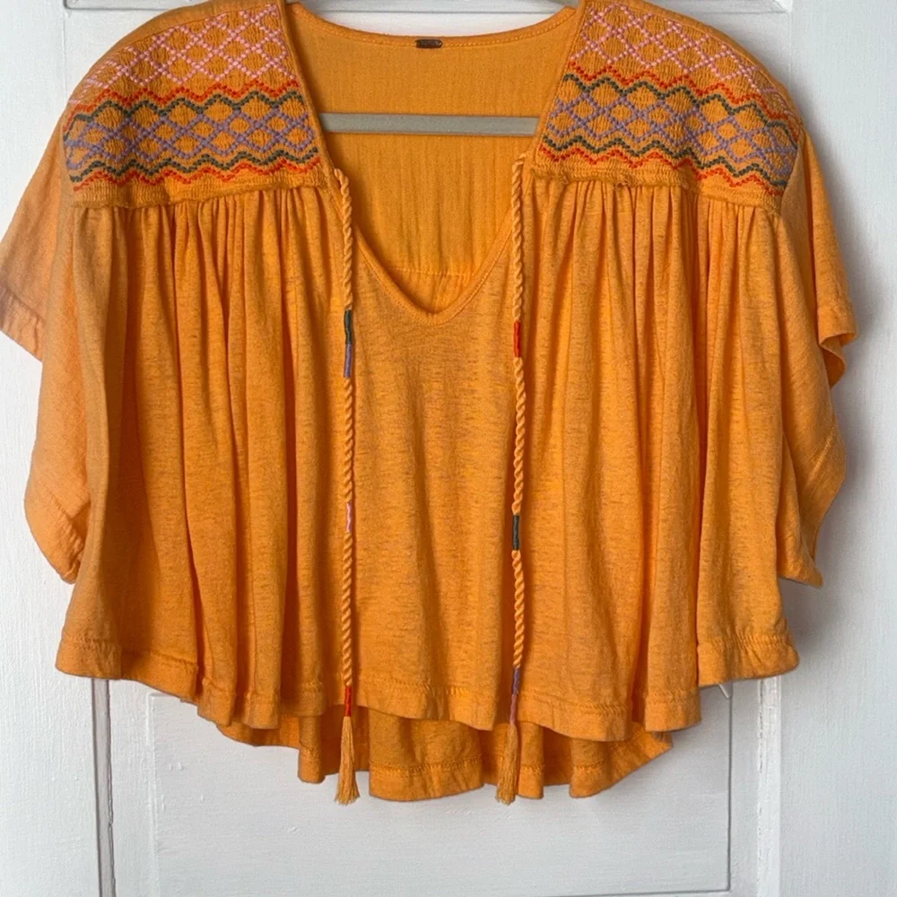 FREE PEOPLE MARKET EMBROIDERED V-NECK TOP